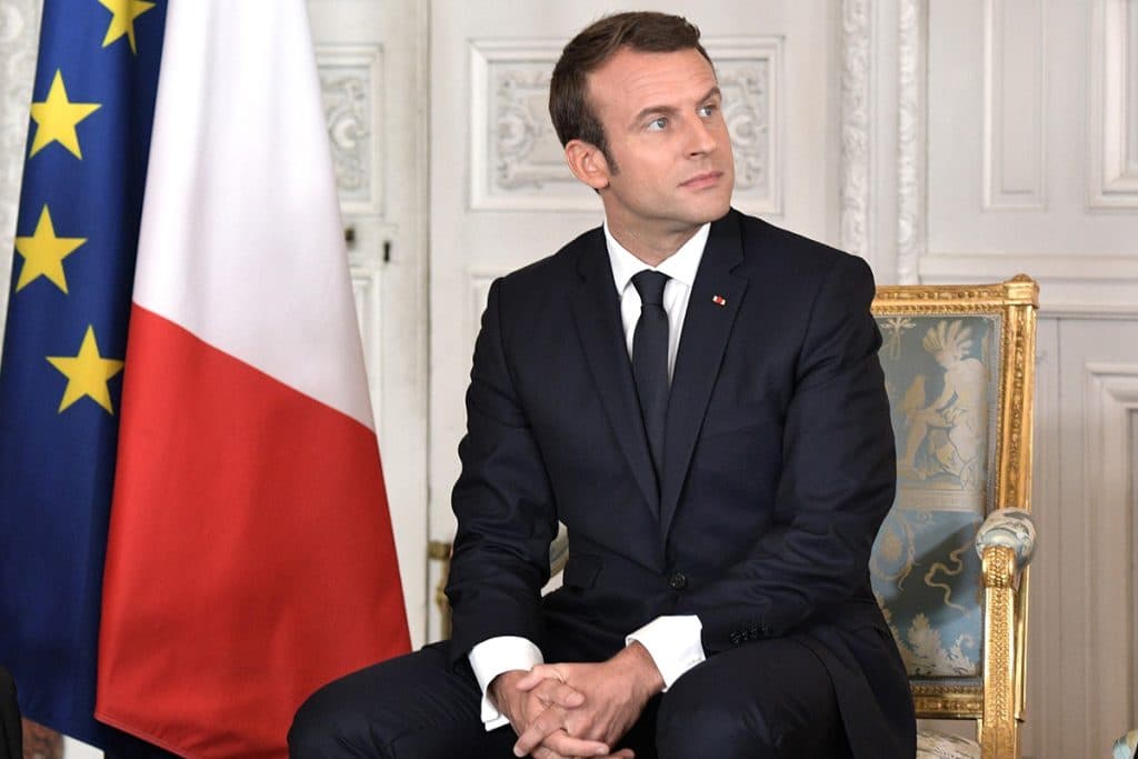 vladimir_putin_and_emmanuel_macron__2017-05-29__06.jpg