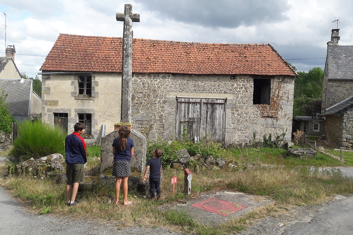 Sauvons les croix de nos villages - France Catholique