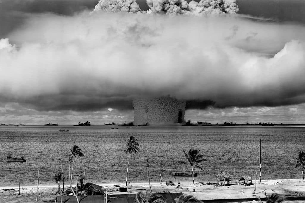 Essai nucléaire menés par les États-Unis sur l'atoll de Bikini, dans les Îles Marshall le 25 juillet 1946