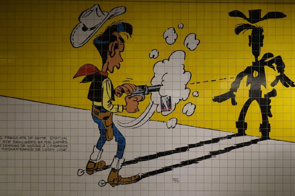 Charleroi - Station de métro Parc - céramique représentant Lucky Luke.