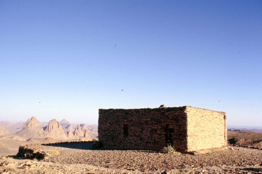 Ermitage de Charles Foucauld sur le plateau de l'Asskrem à 2780 m, dans le Hoggar, à 80 km de Tamanrasset dans le sud algérien. Contruit en juillet 1911.