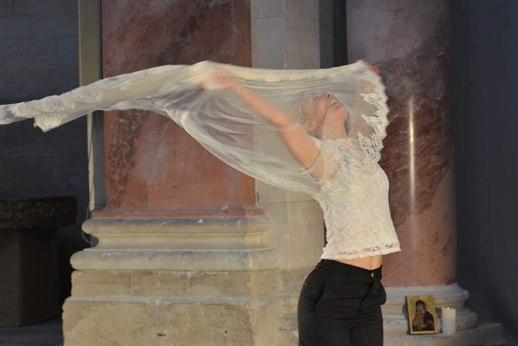 L’ensemble du spectacle de Sophie Galitzine invite à s’interroger sur notre rapport au corps