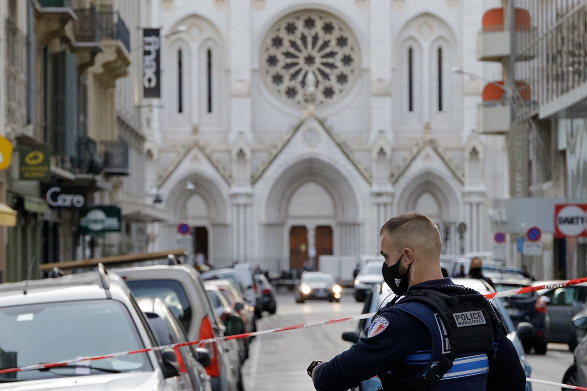 素敵な攻撃：クリスチャン、イスラム教徒の「繰り返しの標的」
