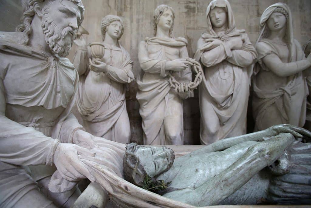 Joseph d'Arimathie embaume le corps de Jésus. Mise au tombeau, église Notre-Dame de Villeneuve-sur-Yonne, XVIe s.