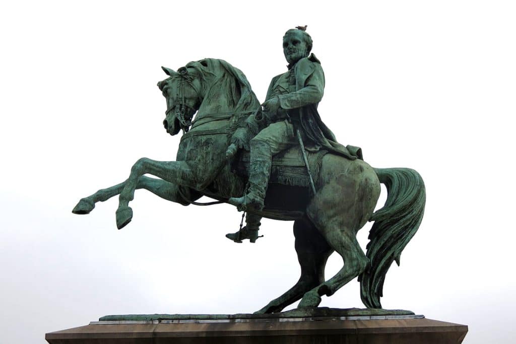 Statue équestre de Napoléon à Rouen.