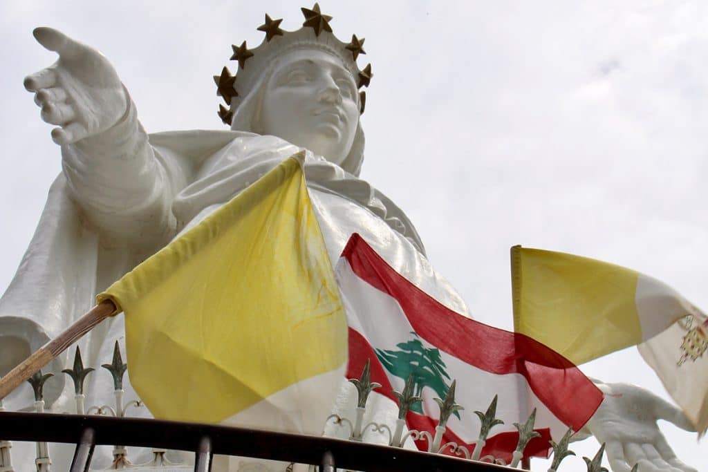 La statue de Notre-Dame du Liban (Harissa), à qui le pays a été consacré en 1908.