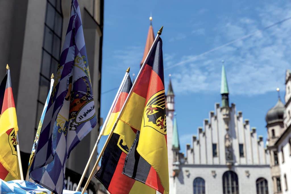 La Bavière fait partie des territoires les moins concernés par l’initiative de bénédiction d’unions homosexuelles. Romanisée dès le Ier siècle, cette terre historiquement catholique est ainsi davantage fidèle à Rome que le reste du pays.