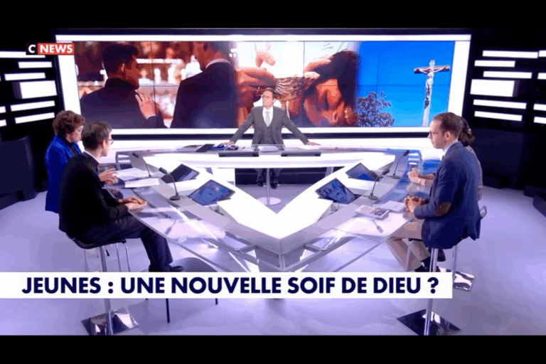 Nouveaux baptisés : le réveil inattendu de l’Église en France ? 